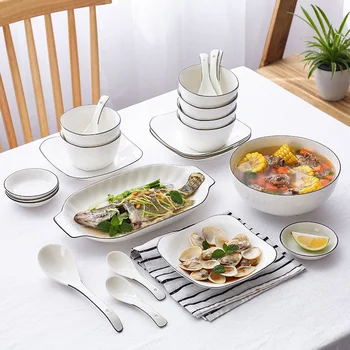 Набор посуды, бытовой, на 4 персоны, 6 персон, японская квадратная тарелка, креативное сочетание, простая керамическая посуда из костяного фарфора